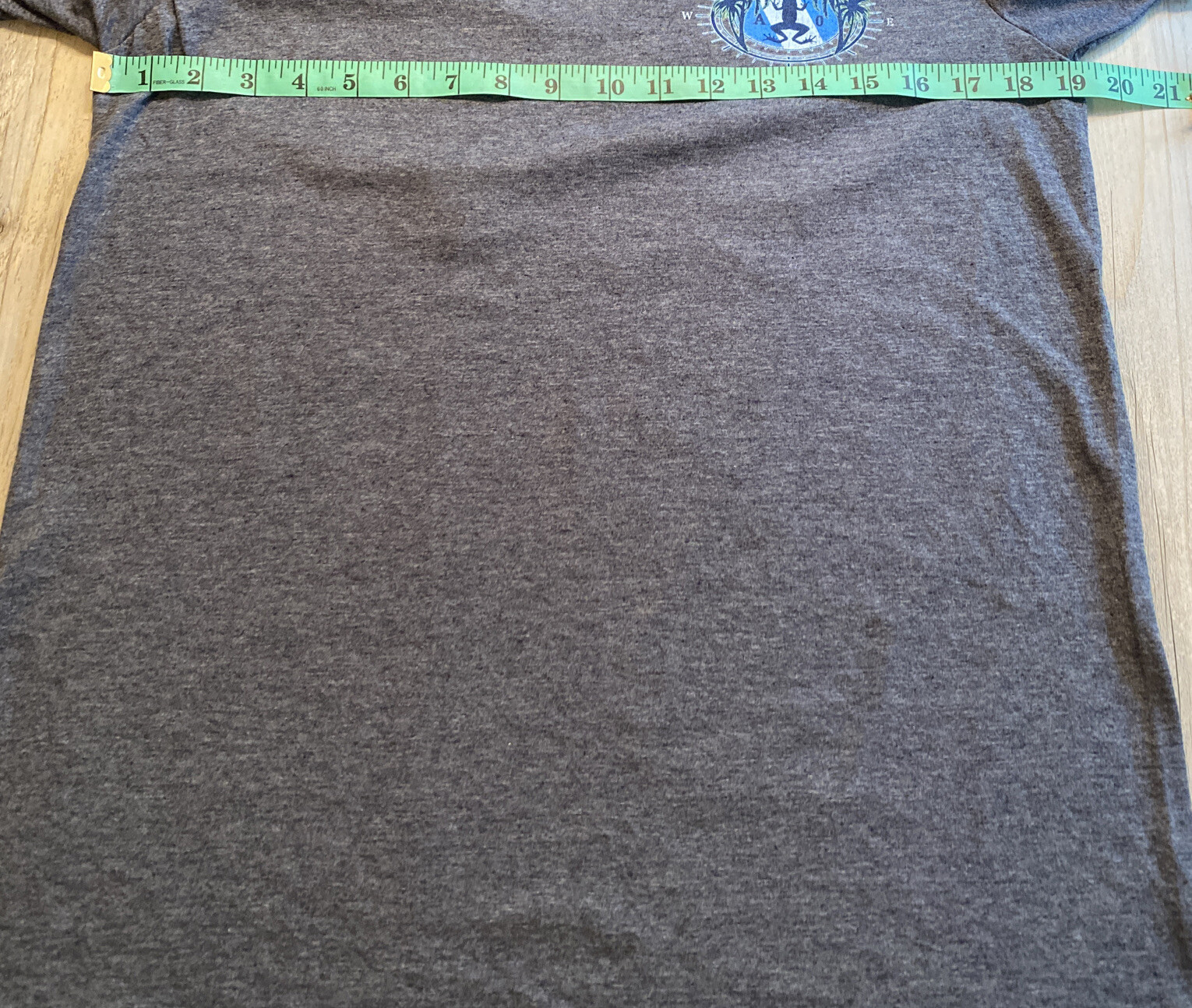 Amphibious Outfitters Mens Short Sleeve T shirt Captains Law 2008 M NWOT