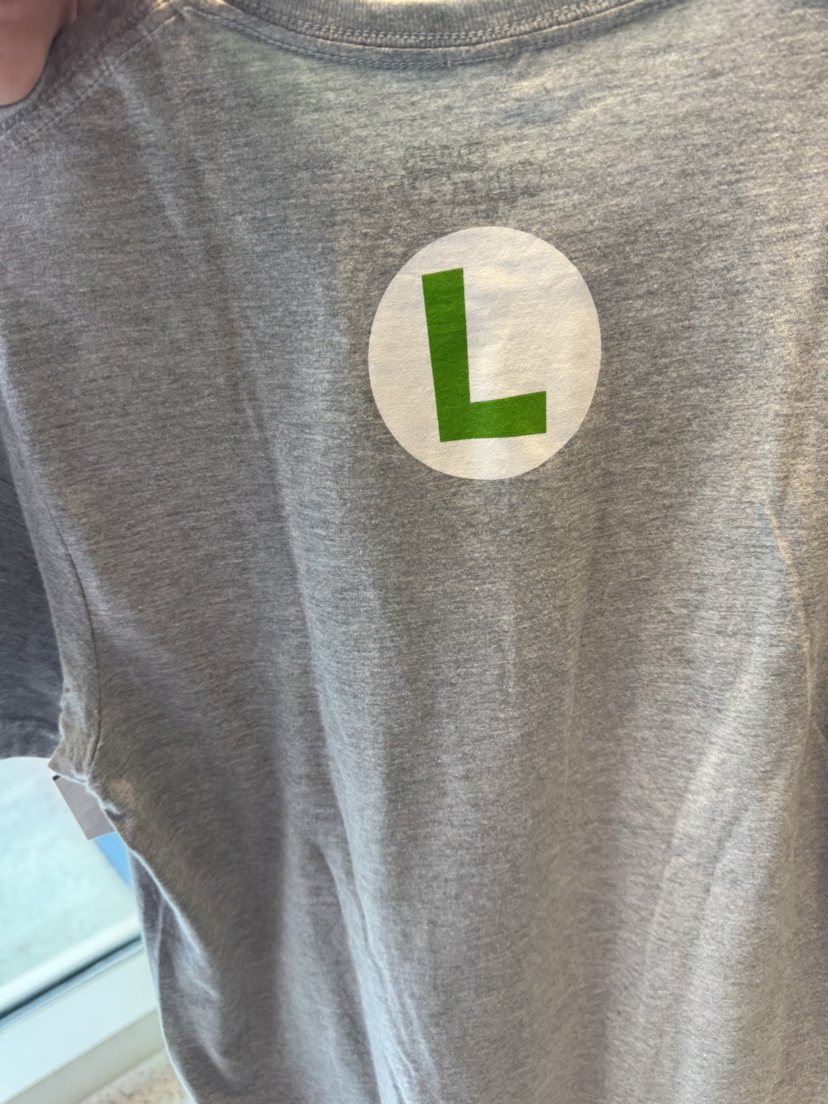 Universal Studios Epic Universe Super Nintendo World Luigi Green Shirt NWT 2025