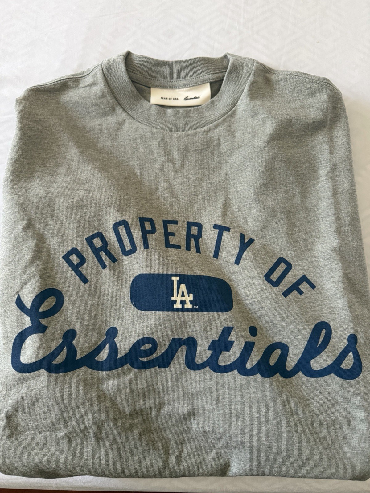 NEW Fear of God Essentials Men’s Gray Los Angeles Dodgers Logo Tee Crew Neck M