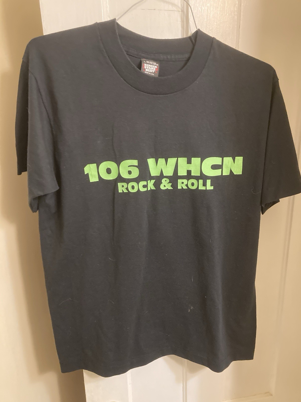 106 WHCN ROCK N ROLL vintage CONNECTICUT RADIO t shirt Hartford CT Small Medium