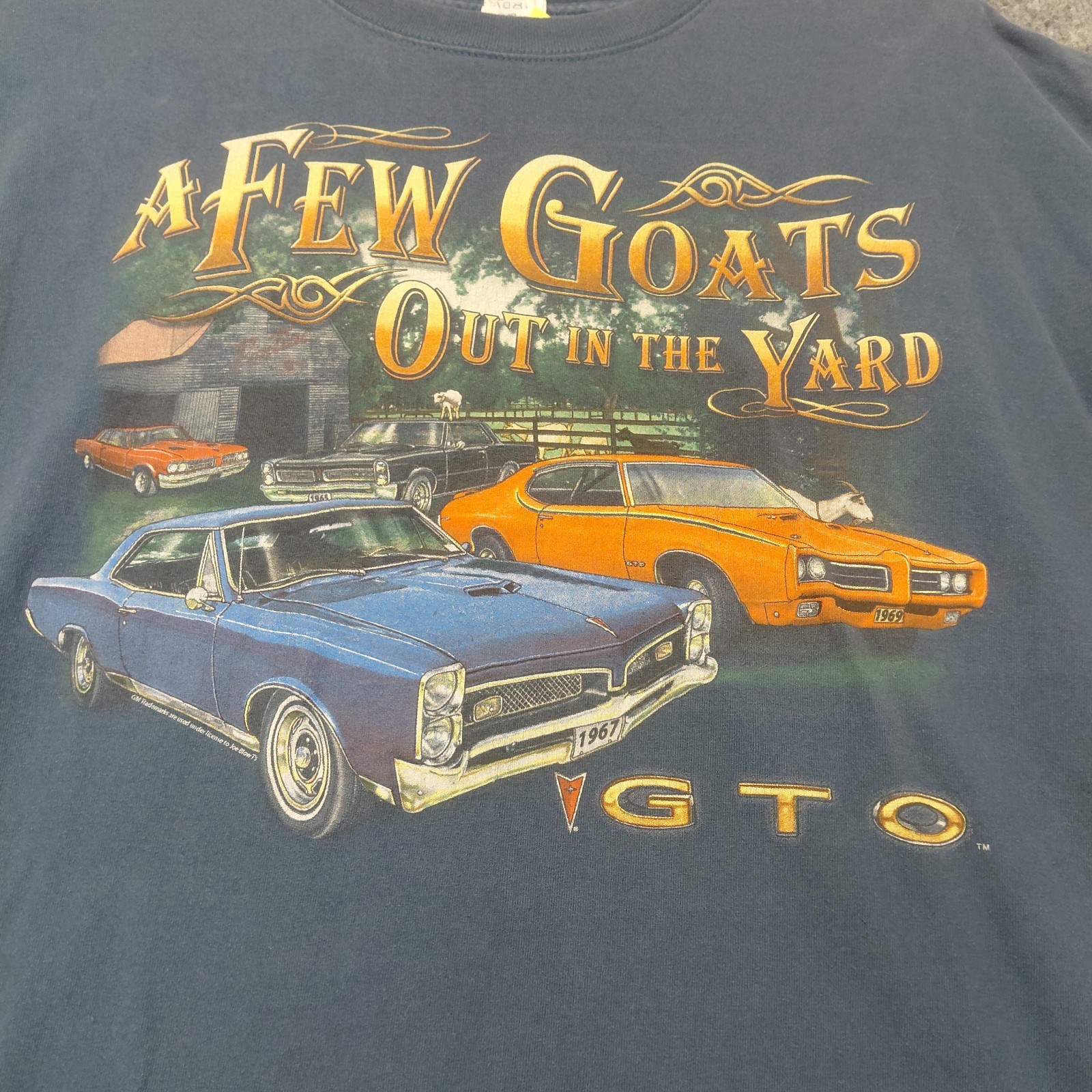 Pontiac GTO Cars T-Shirt Men’s Size XL Blue General Motors Few Goats In The Yard