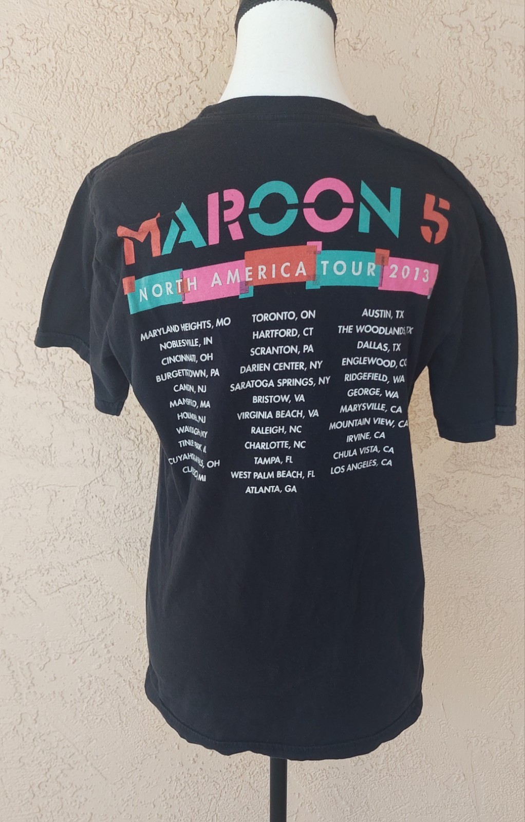 Maroon 5 2013 North American Tour T-Shirt Size Medium Adam Levine