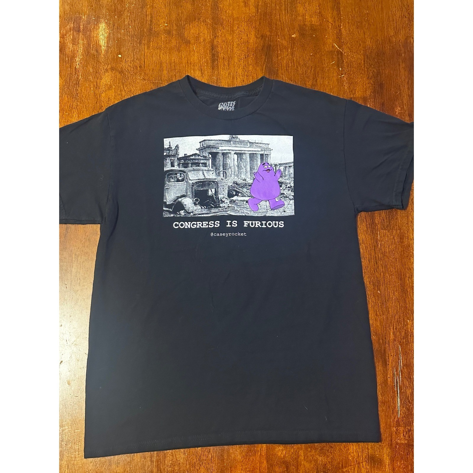 Casey Rocket Congress Is Furious Grimace Graphic T-Shirt Mens Medium Black