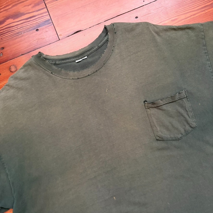 Vintage Gradient Sun Faded Pocket T-Shirt Men’s Size XL Green WIP Work Worn