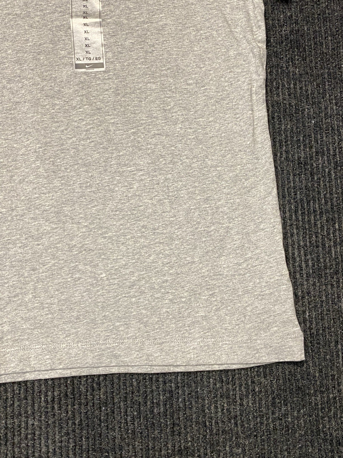 NWT The Nike Tee Mens Sportswear Embroidered Logo T-Shirt Grey AR4997-064 Sz XL