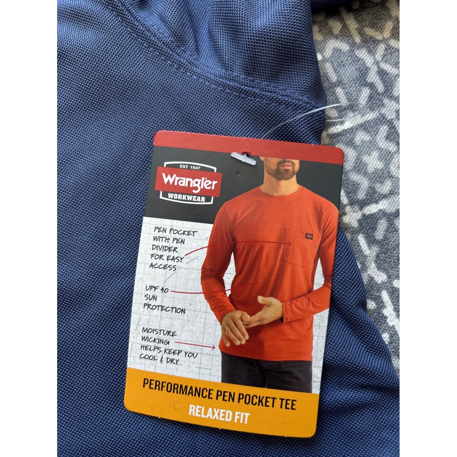 Wrangler Workwear Shirt Mens L Blue NWT Performance Long Sleeve Pen Pocket Tee