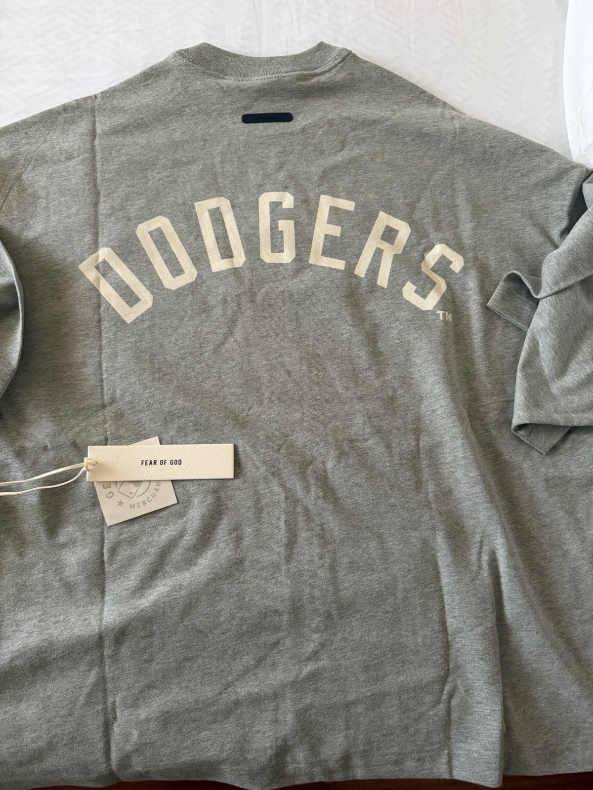 NEW Fear of God Essentials Men’s Gray Los Angeles Dodgers Logo Tee Crew Neck M