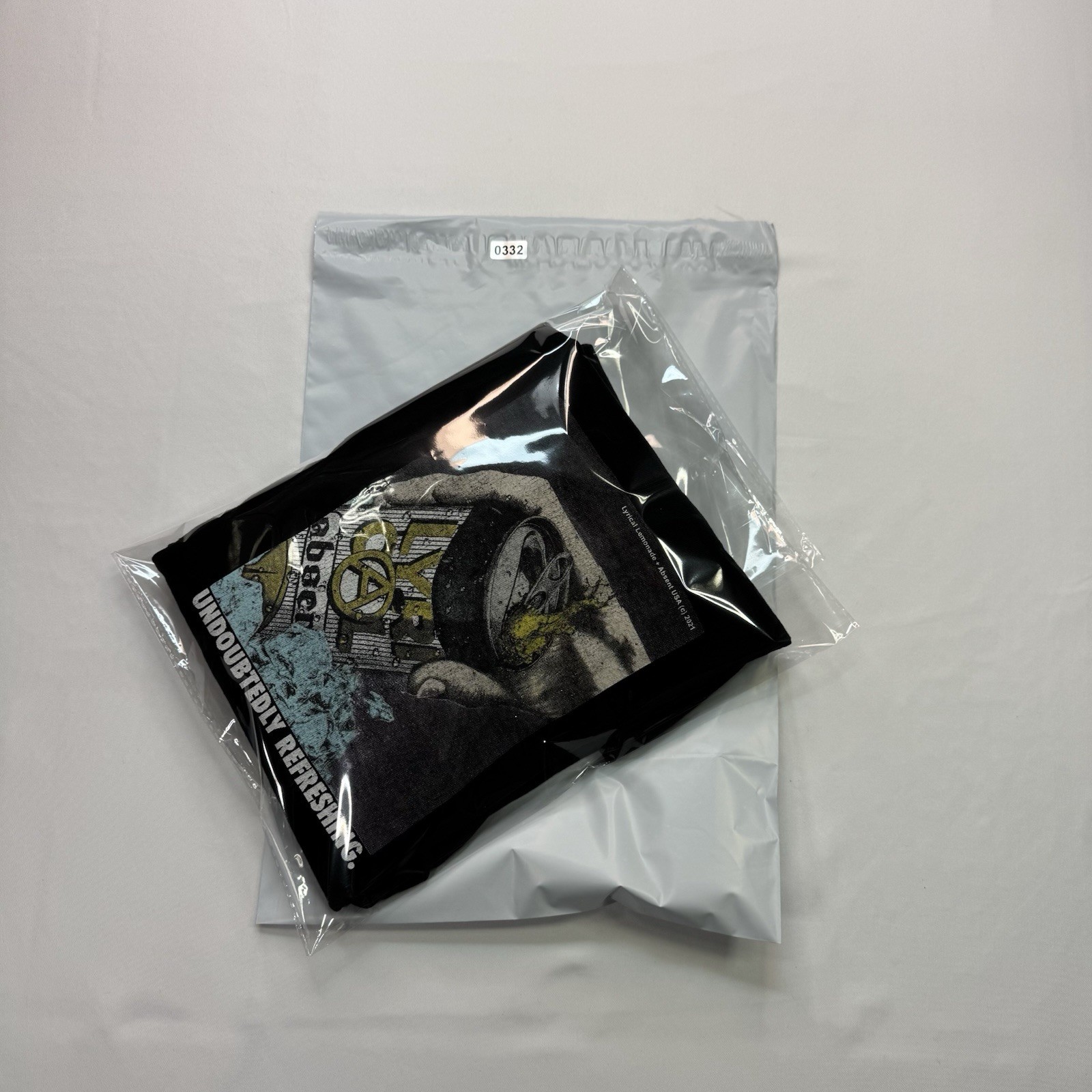 Lyrical Lemonade + Absent USA Long Sleeve Size Medium Black Undoubtedly Refresh