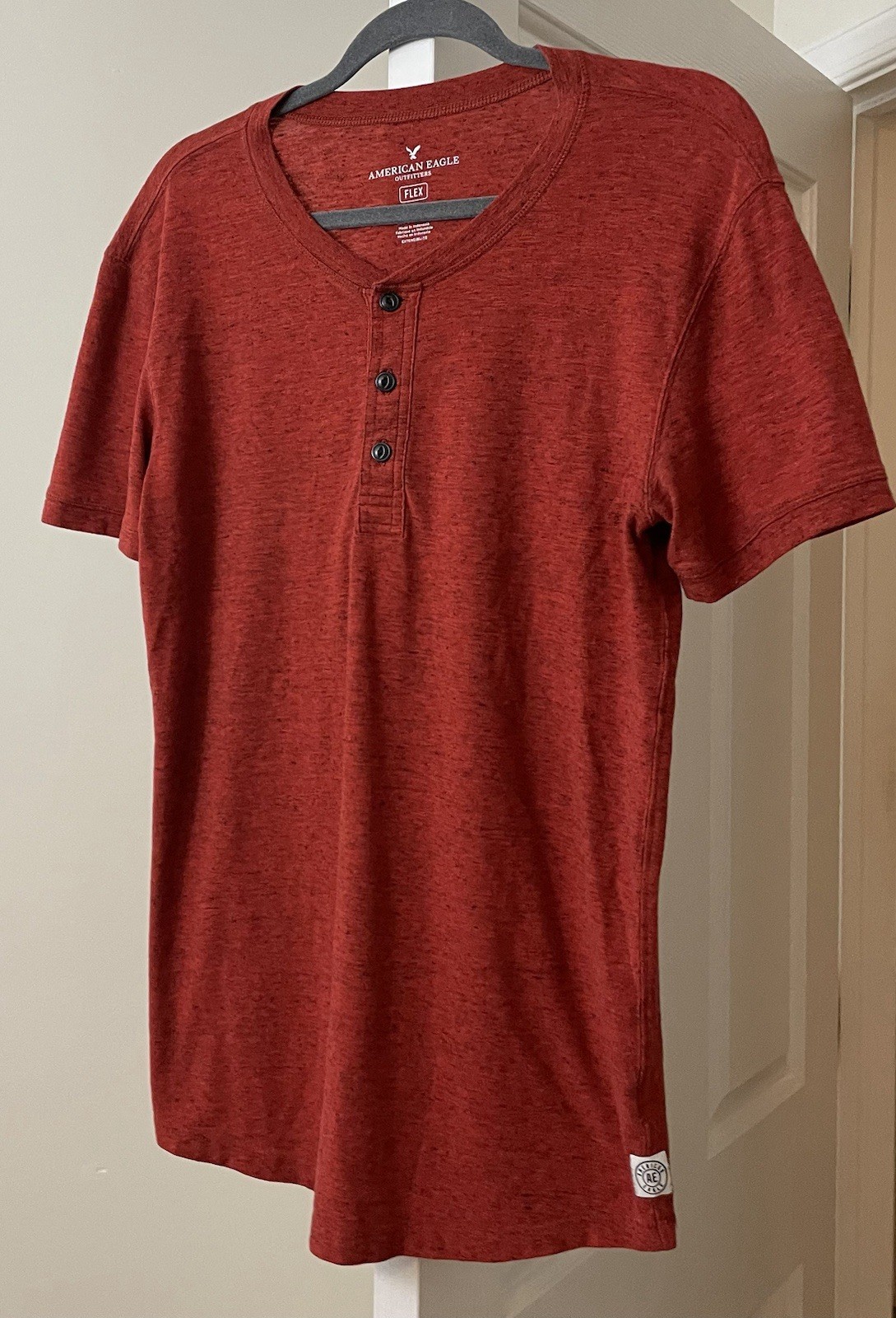 American Eagle Outfitters Top Orange Henley Flex Knit Pullover Men’s Small