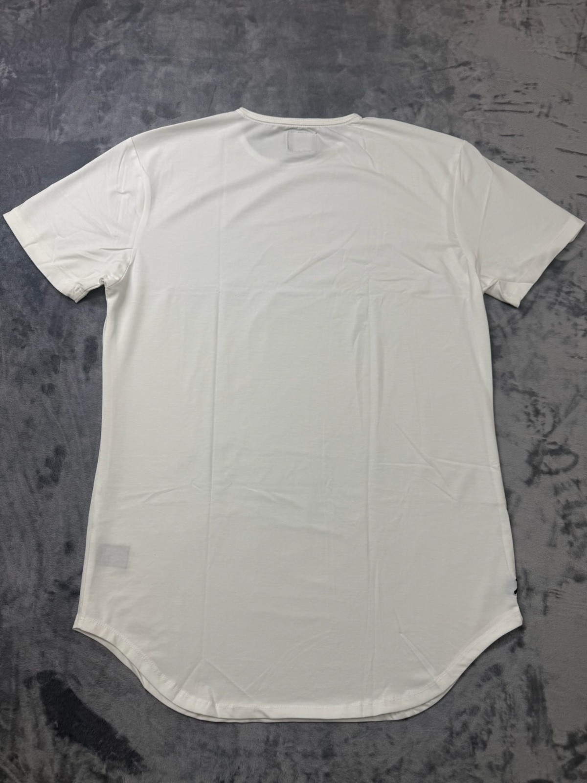 Cuts Clothing Short Sleeve Crew Elongated Fit T-Shirt Men’s Large Optic-White