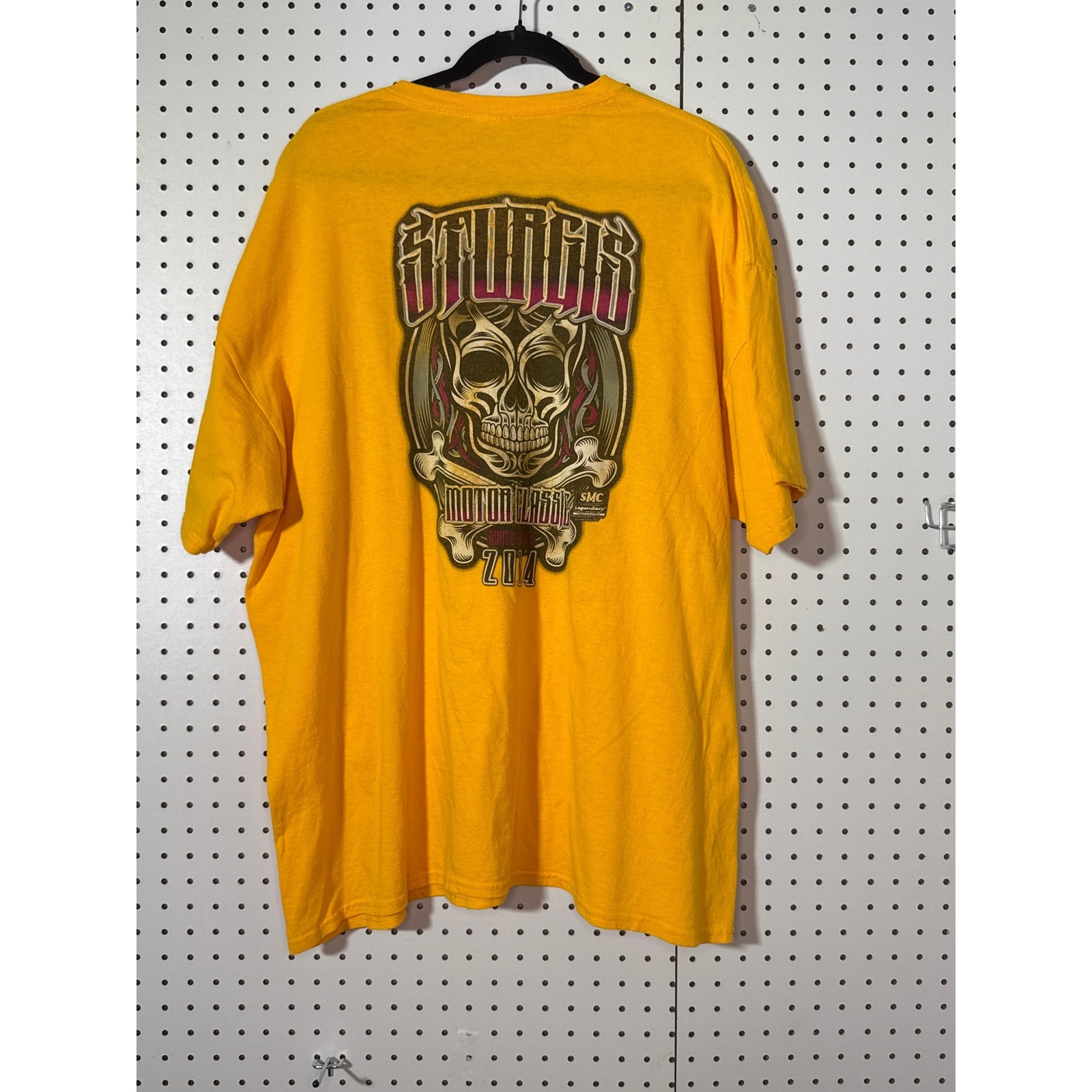 Gildan Sturgis Motor Classic 2014 T-Shirt Mens 2XL Yellow Skull Graphic Rally