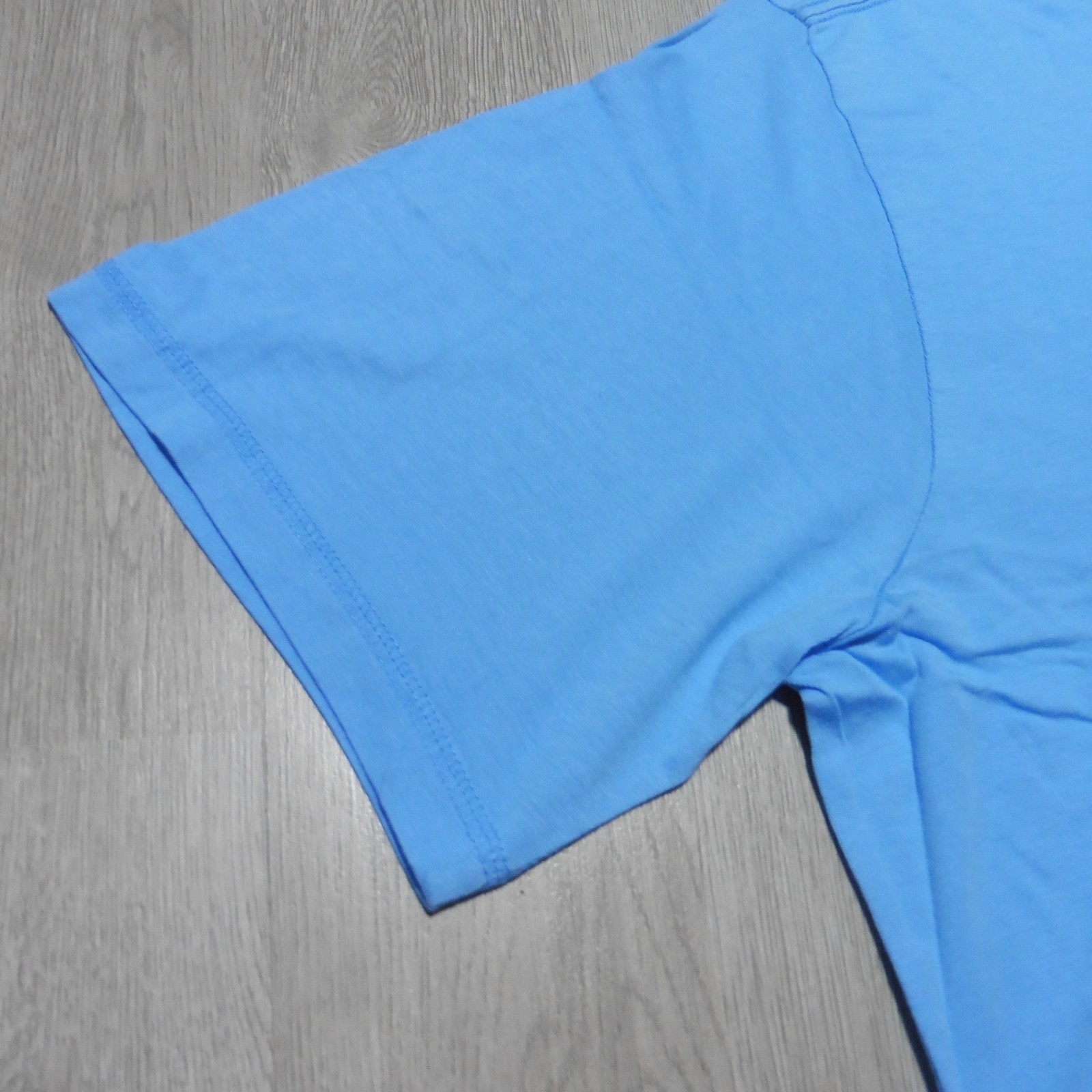 JOHNNIE O Mens M MEDIUM T SHIRT SUN LINE MALIBLU BLUE GRAPHIC SHORT SLEEVE GOLF