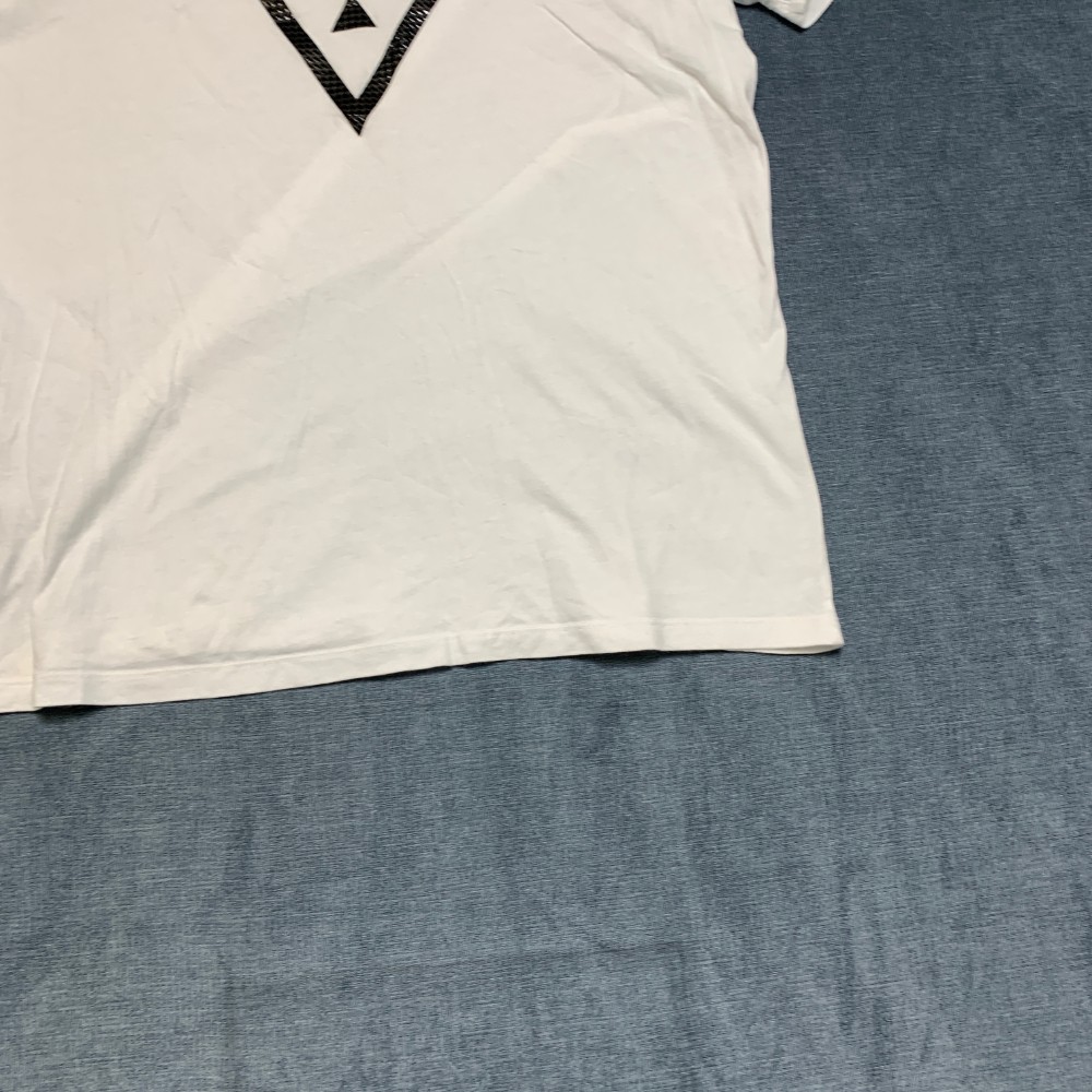 Guess T Shirt Mens Large White Graphic Spell Out Logo Crew Neck Short Sleeve