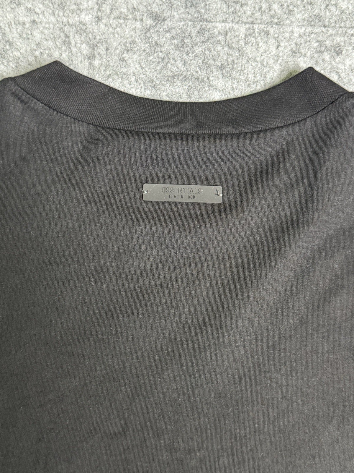 Fear of God Essentials University Logo T-shirt Black Mens Size XL Brand NEW! NWT