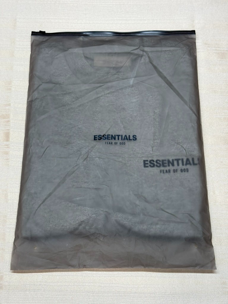 Fear of God Essentials Dark Oatmeal Gray T-Shirt SS22 100% Authentic
