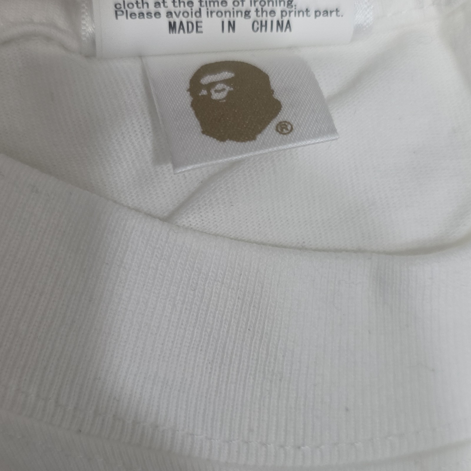 A Bathing Ape BAPE Men’s White Ape Head Graphic Tee M Crew Neck Cotton Knit