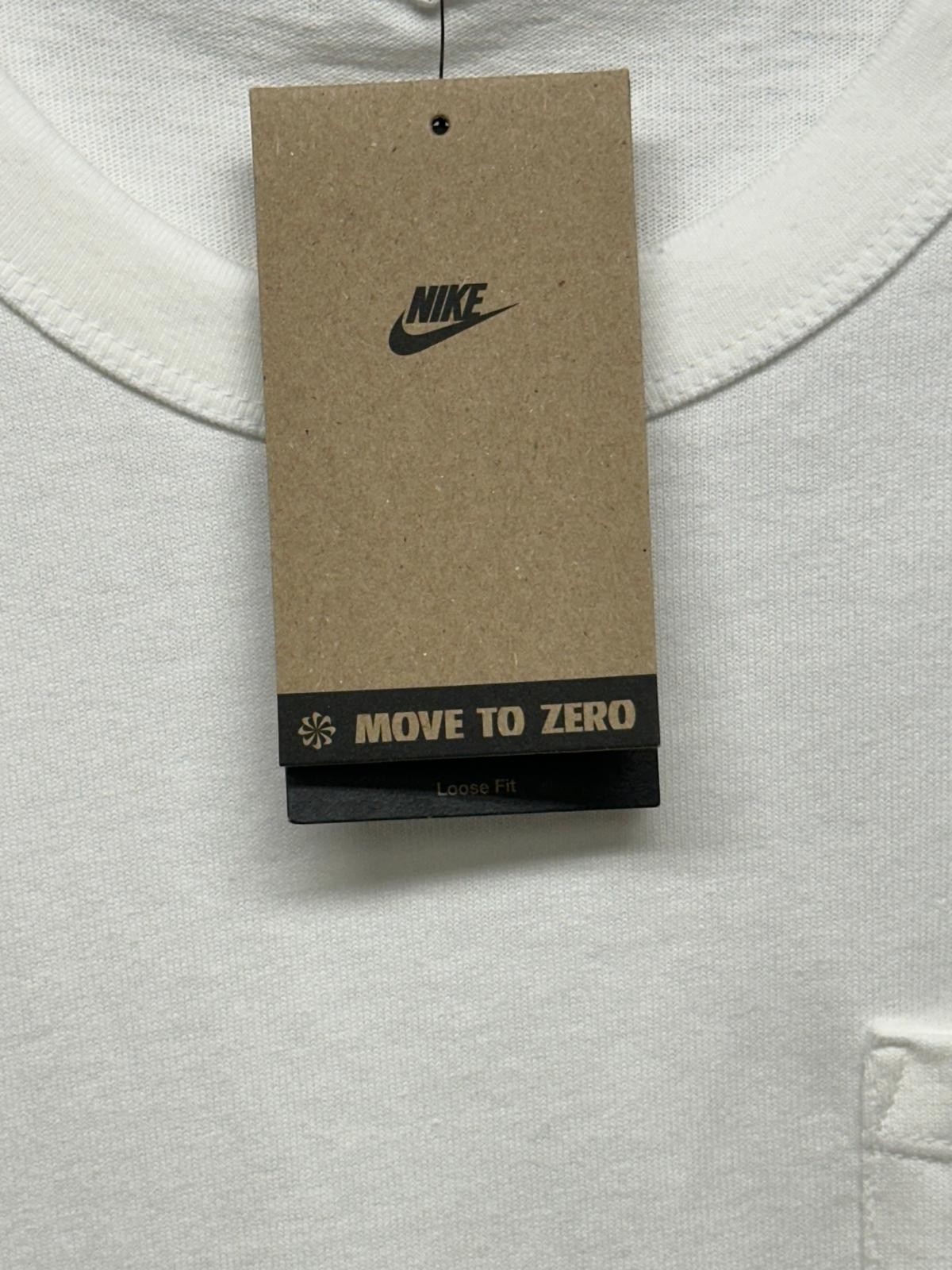 Nike Sportswear Premium Essentials Pocket Tee Shirt Mens Large White Minimalist