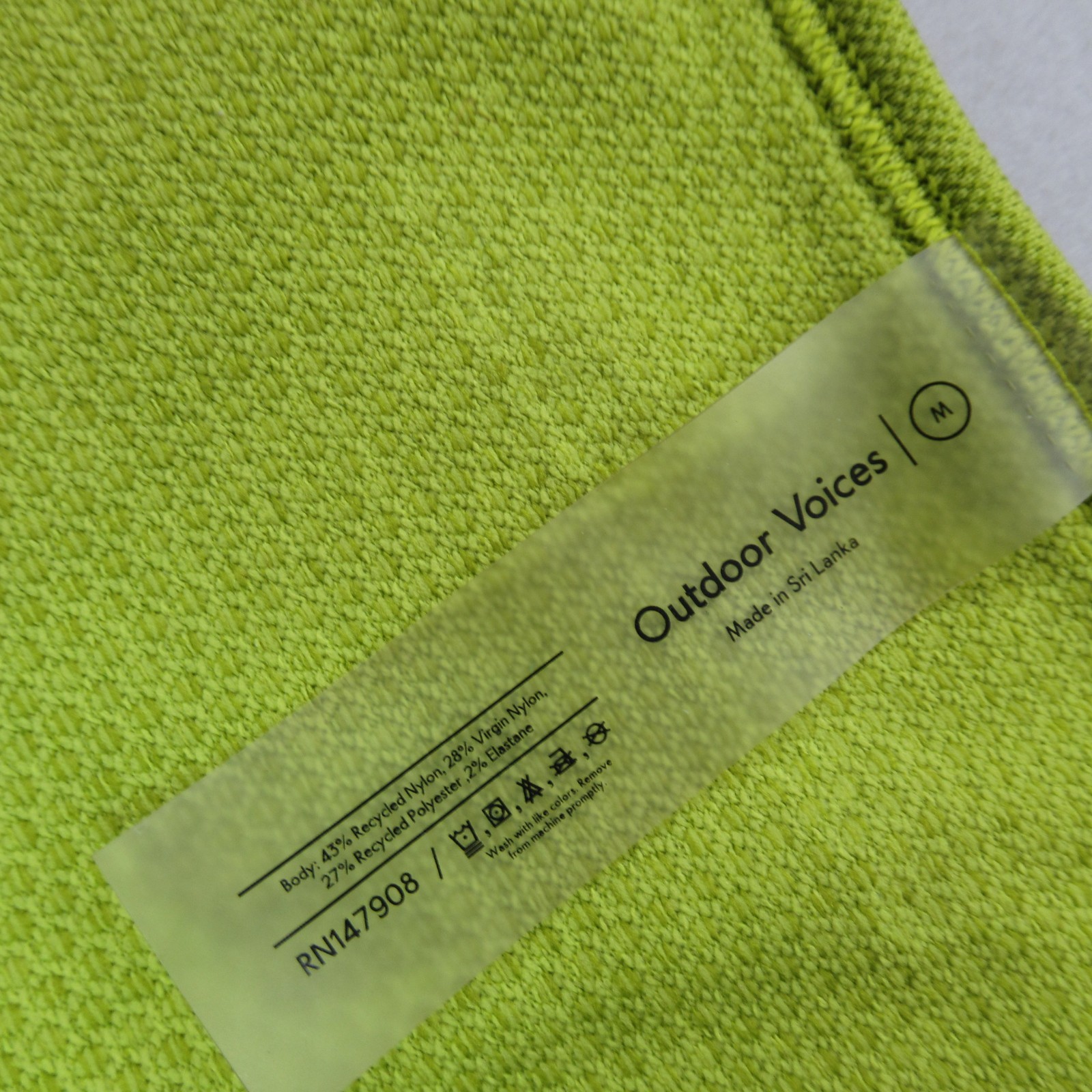 Outdoor Voices Shirt Mens Medium Sleeveless Crew Neck Workout Lightweight Green