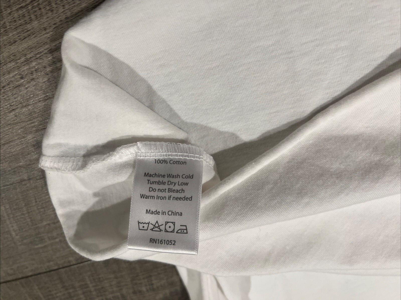 Y,IWO (Yeah, I Work Out) Gym Muscle T Shirt Mens Size 2 White Raw Edge – NWOT