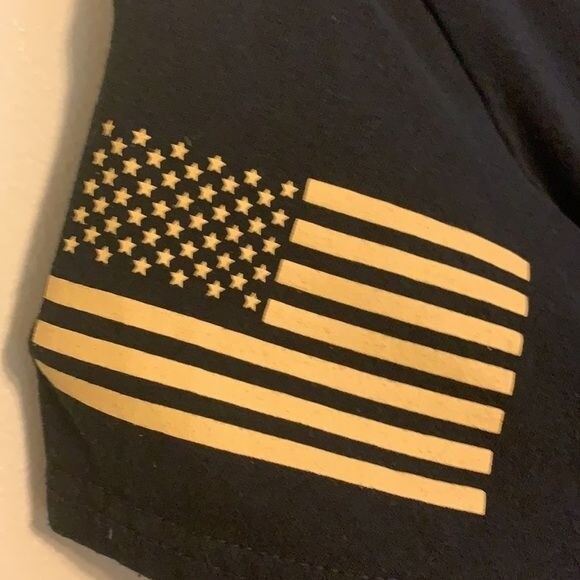 Land of the Free Home of the Brave T-shirt Men’s Large USA Flag Black Casual