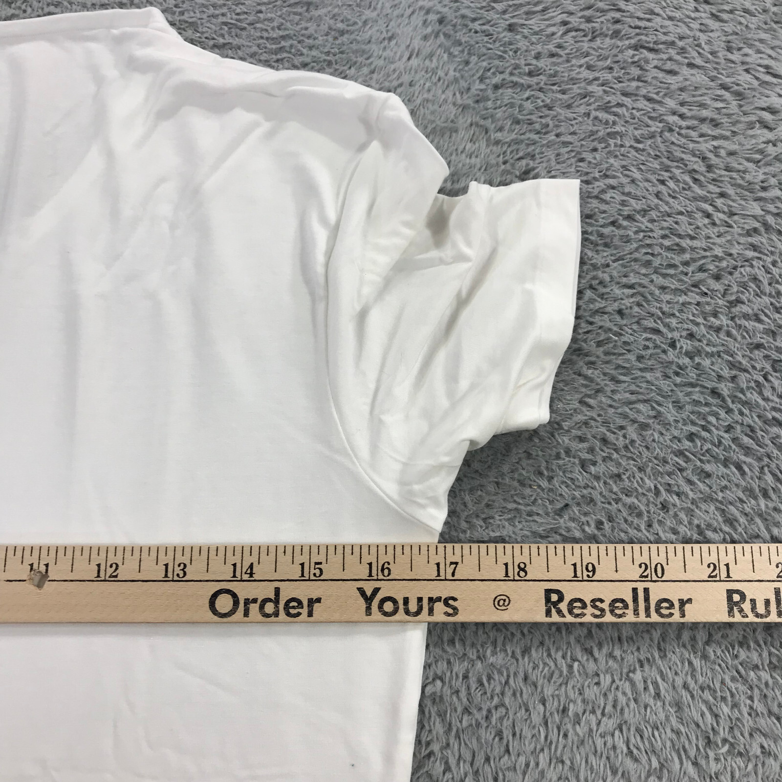 Derek Rose Shirt Mens Small London T-Shirt $ 115 Micro Modal Stretch V Neck