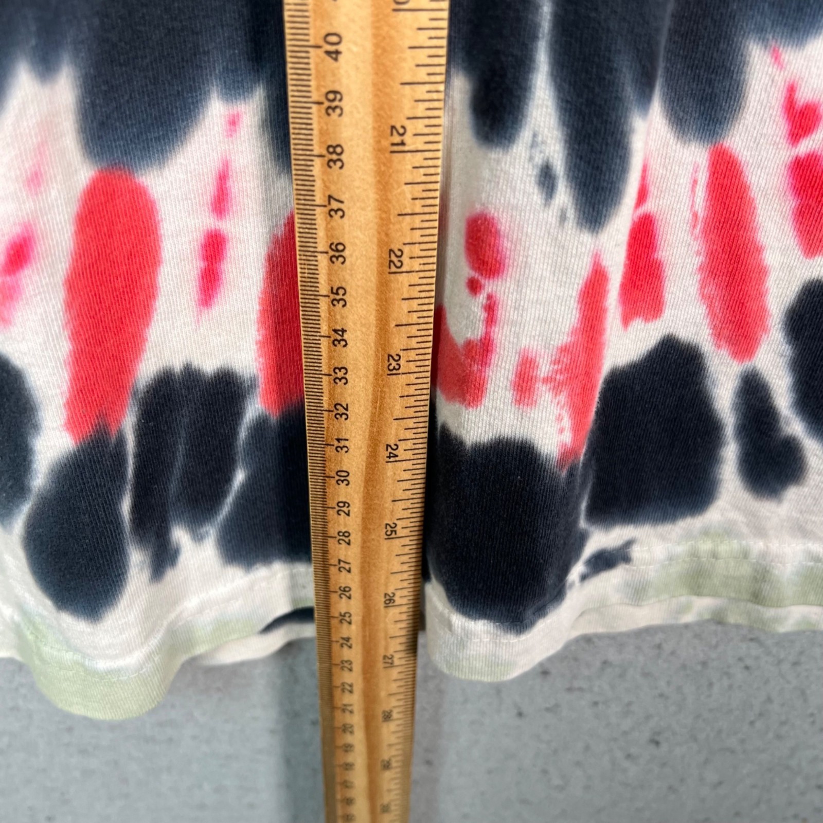 SCRT Mens Size Large Flower Tie-Dye Graphic T-Shirt Short Sleeve