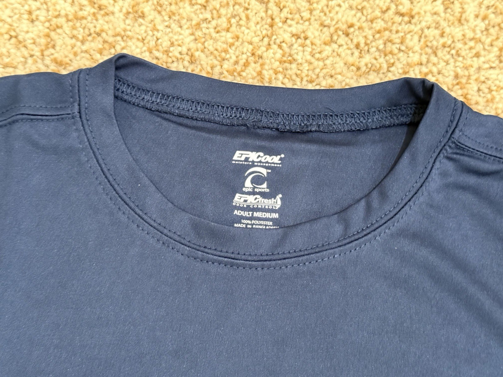 Epic Cool Performance Dry Fit Adult Short Sleeve T-Shirt Size Medium Navy Blue