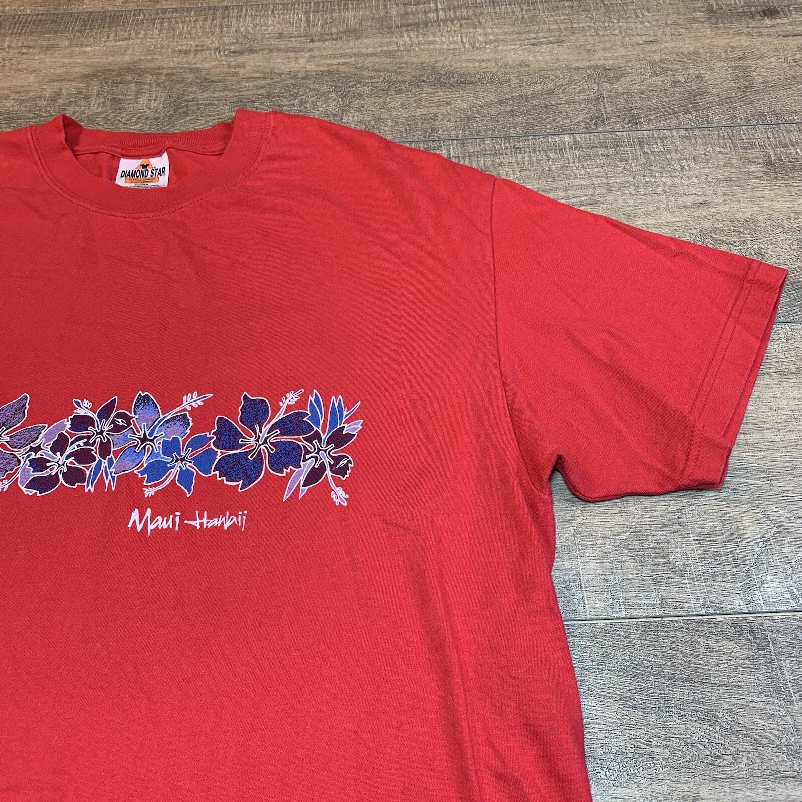 Vintage Diamond Star Allstyle Mens T-Shirt Size (XL) Red MAUI Floral T-Shirt B5