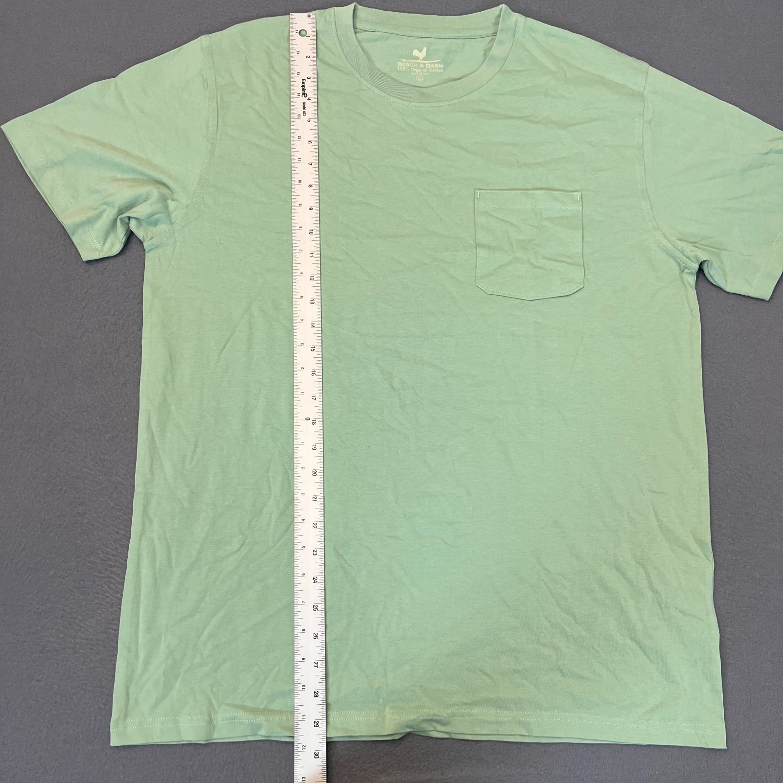 Beach & Barn Men’s Lg Green Short Sleeve T-shirt Chest Pocket Logo 100% Cotton