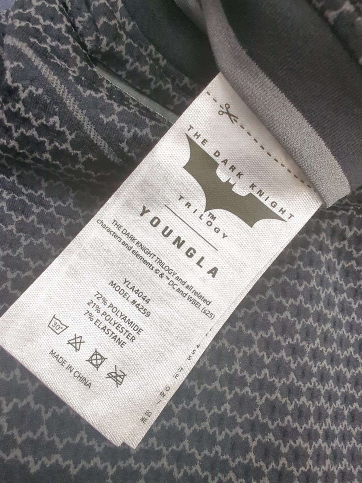 New Youngla Batman Compression Tee Men’s Size Medium