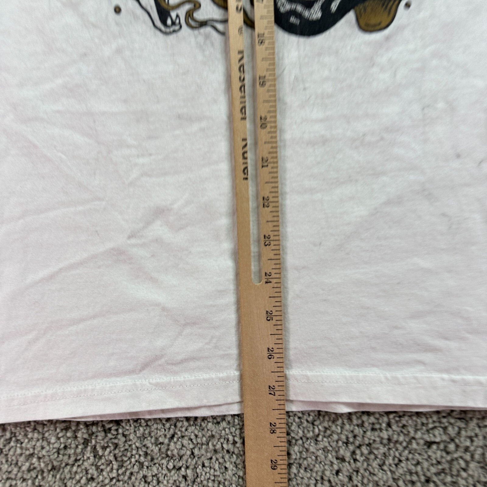 Teen Shirt Mens Large Beige Smoking Skull Short Sleeve FLAW