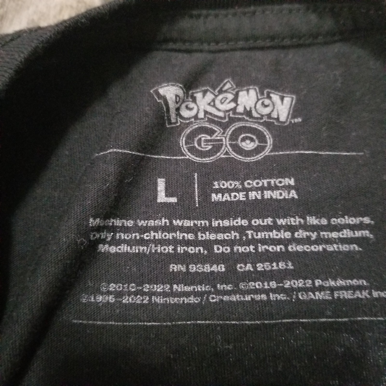 Pokemon T Shirt Mens Large Pokemon Go Fest 2022 Poke stop