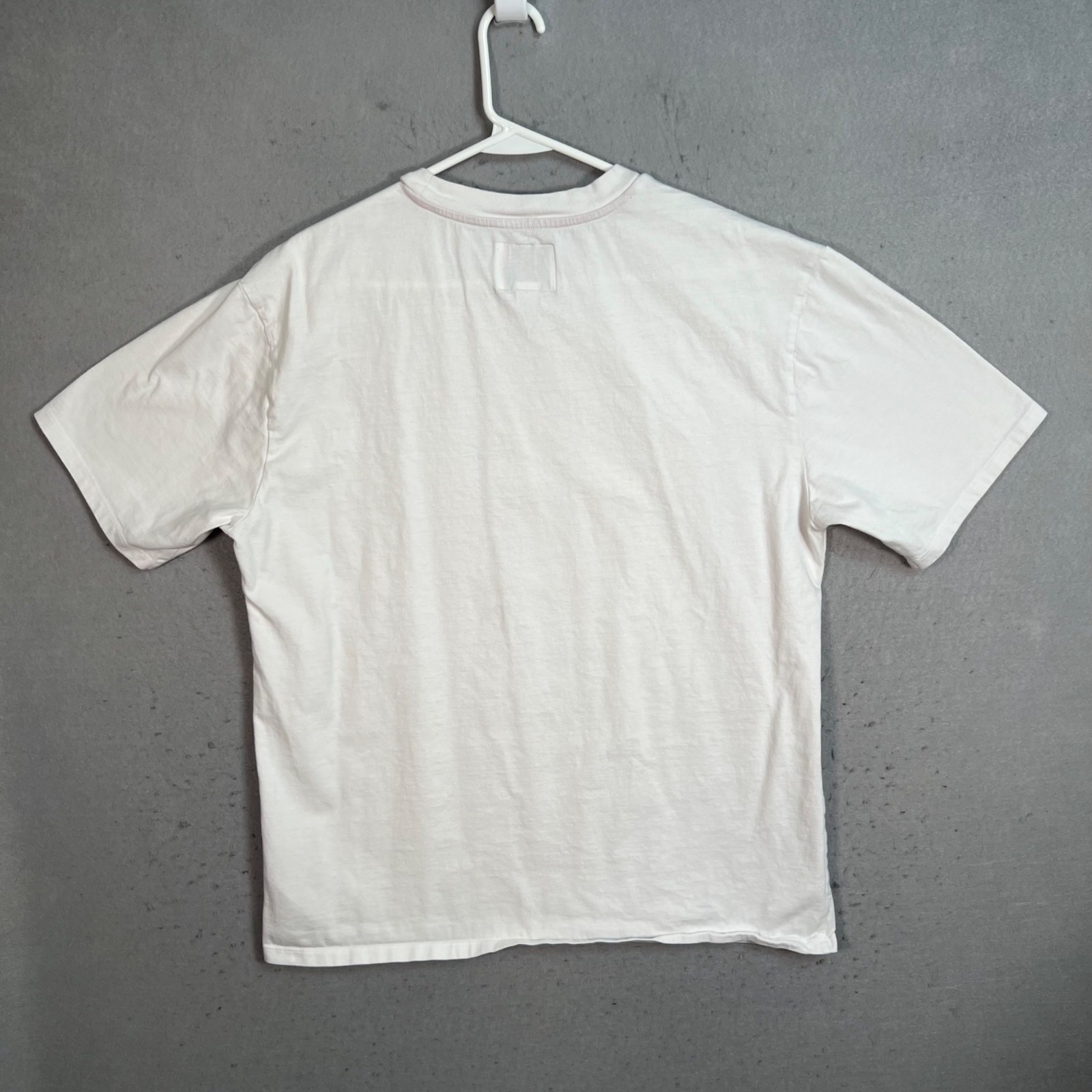 Guess x FriendsWithYou 2021 Limited Edition T-Shirt Adult Size Medium White