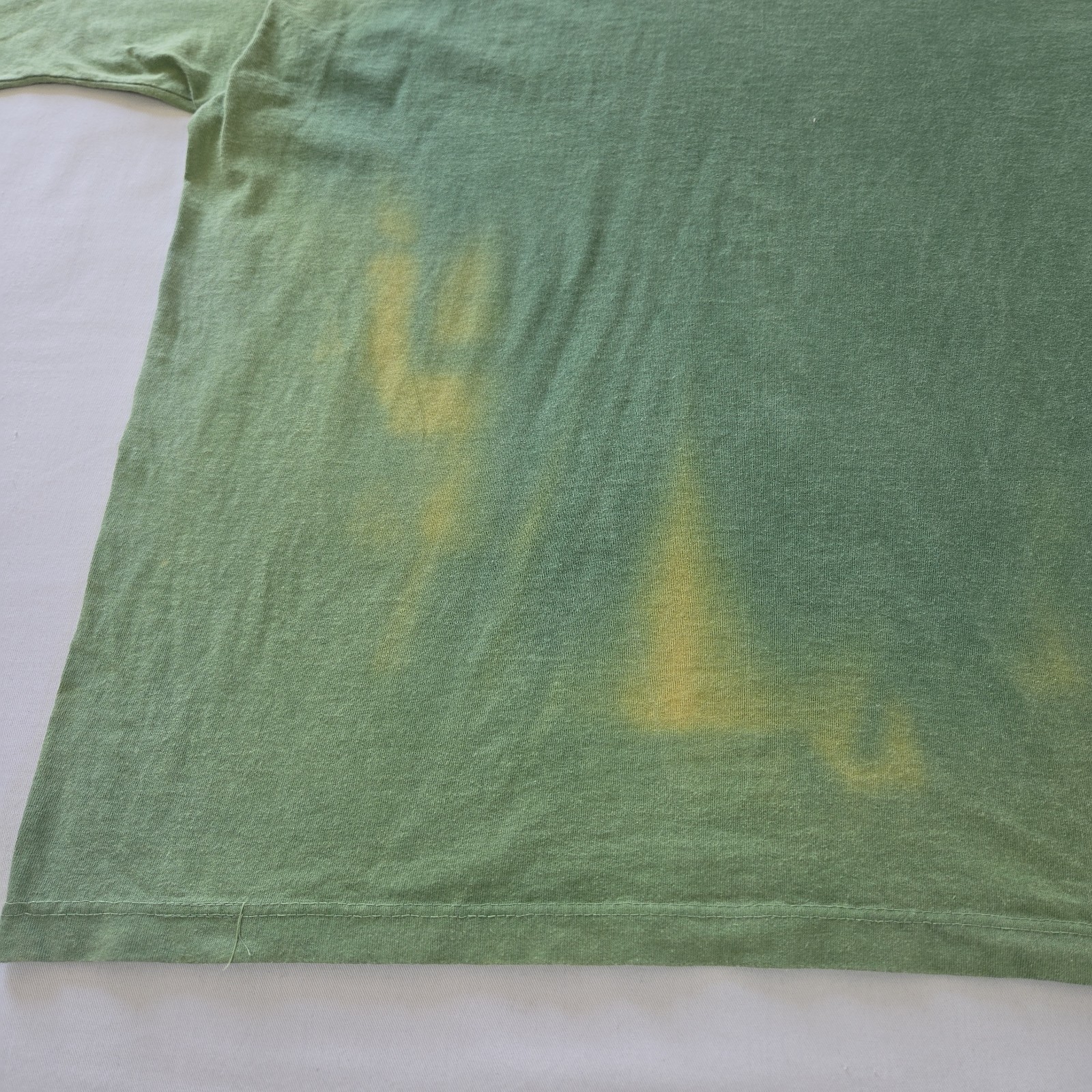 VTG Deadstock 90s Spirit Lake Outfitters Yukon River Wolf T Shirt Sun Tag XL USA