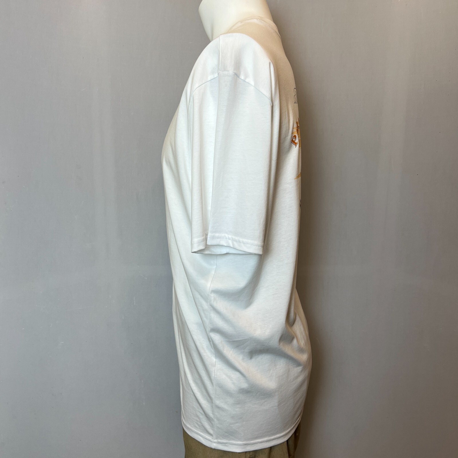 Tommy Bahama Shirt Mens Large XL White Short Sleeve Sailboat Ocean T-Shirt