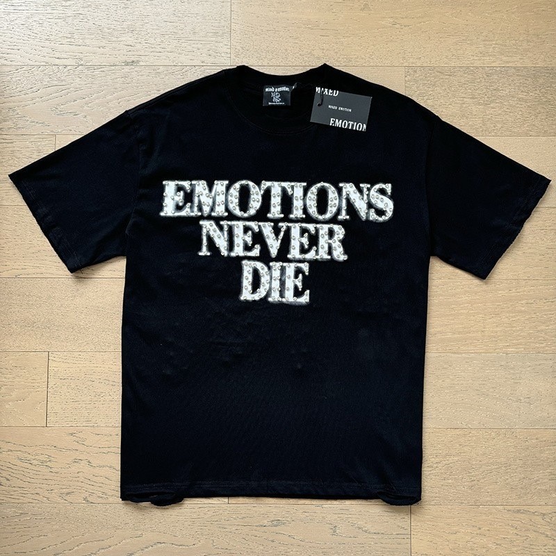Mixed Emotion Retro Beaded Letter Design Loose Casual T-Shirt