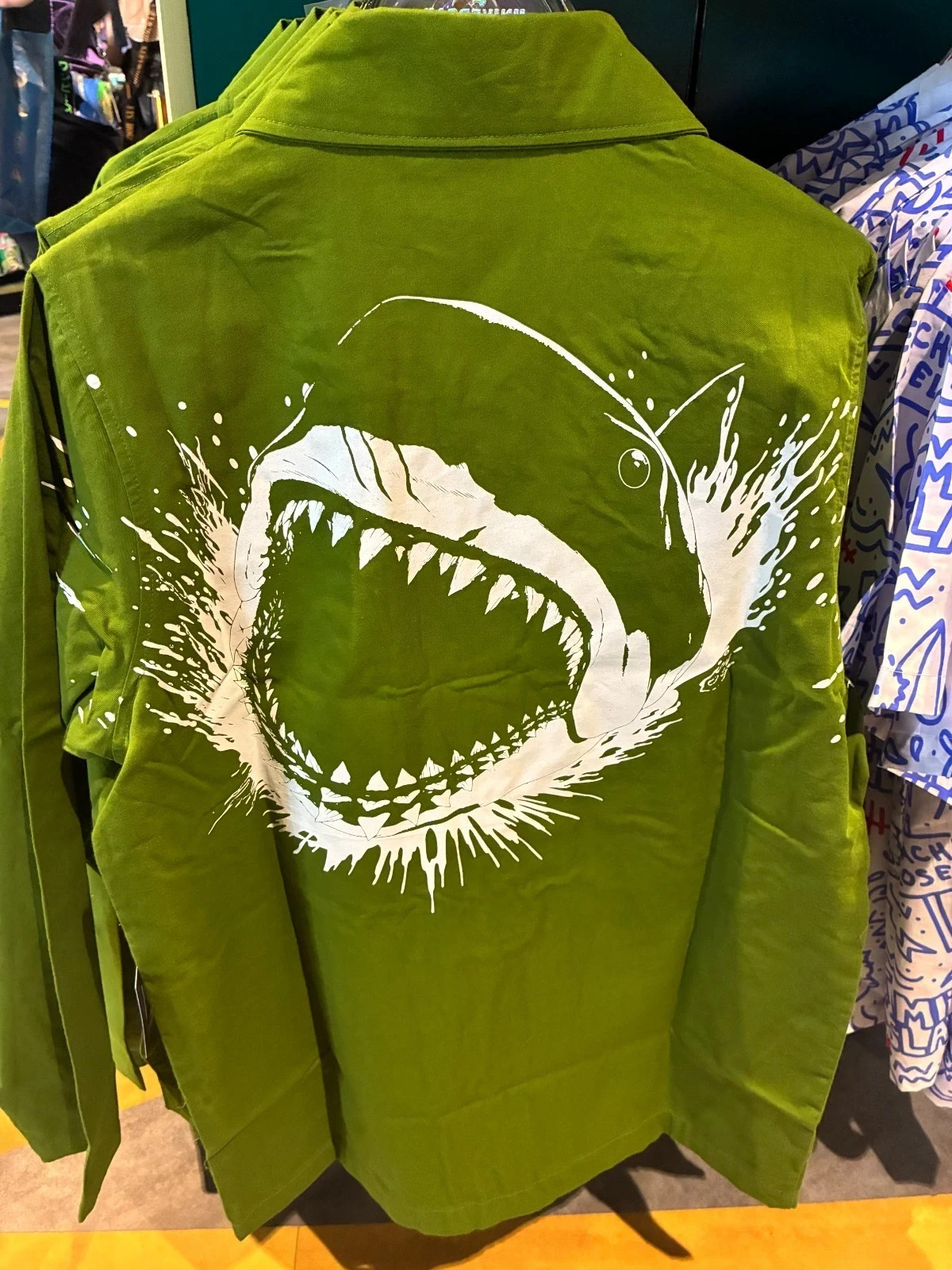 Universal Studios Jaws Shark Quint Button Up Shirt NWT