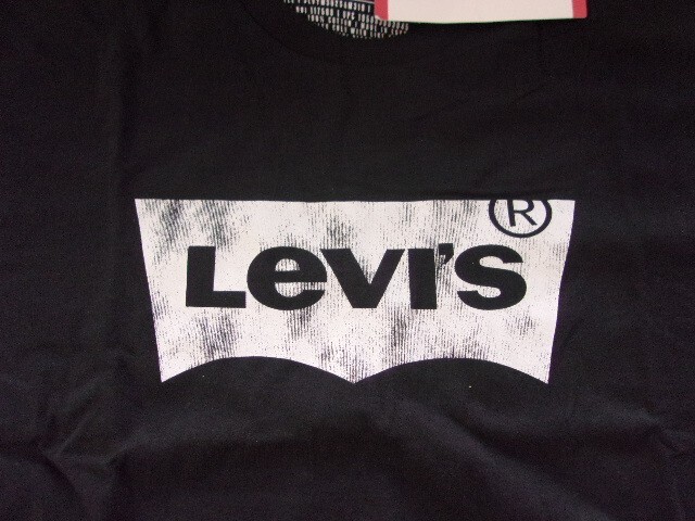 Levi’s Men’s Short Sleeve Crew Neck Graphic Logo T-Shirt