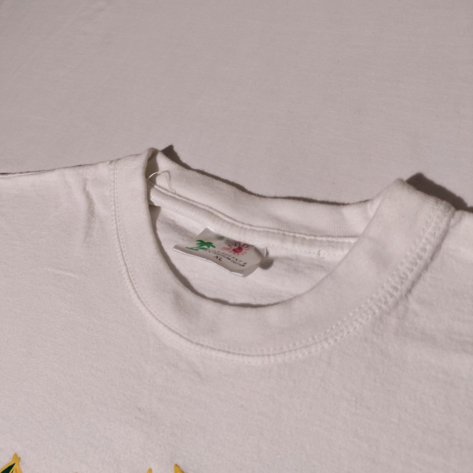 St. Maarten N.A F.W.I. Sun Palm Tree Caribbeant’s Cotton T-Shirt Sz XL – Stains
