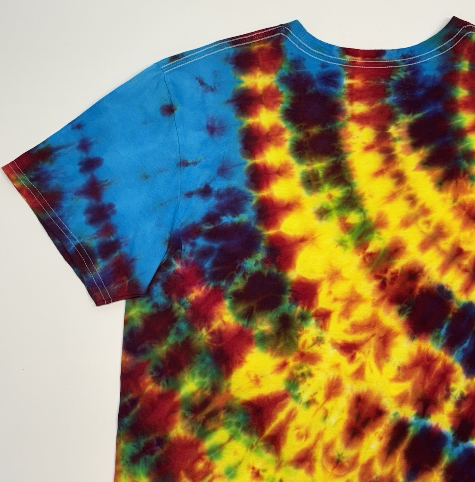 Handmade Tie Dye Adult Unisex T-Shirt Size Large Multicolor Tee New