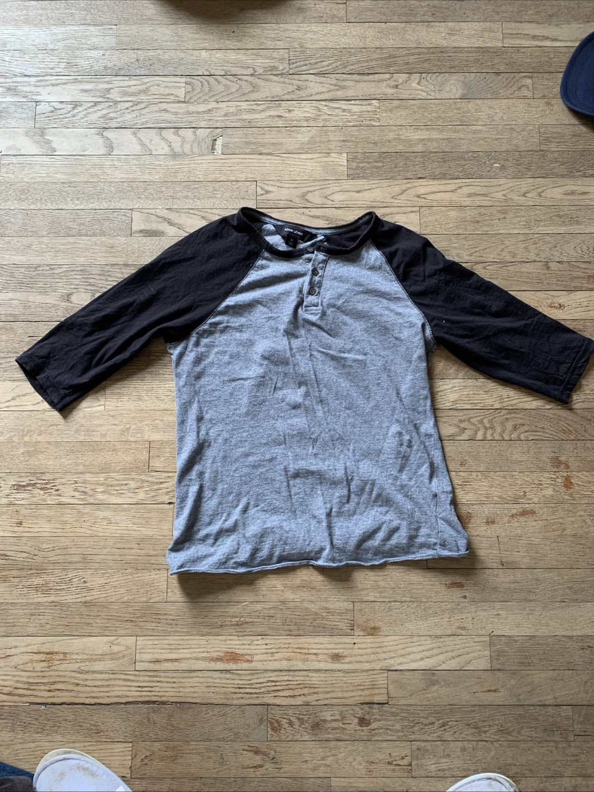 ADAM LEVINE Medium Basebal T Shirt