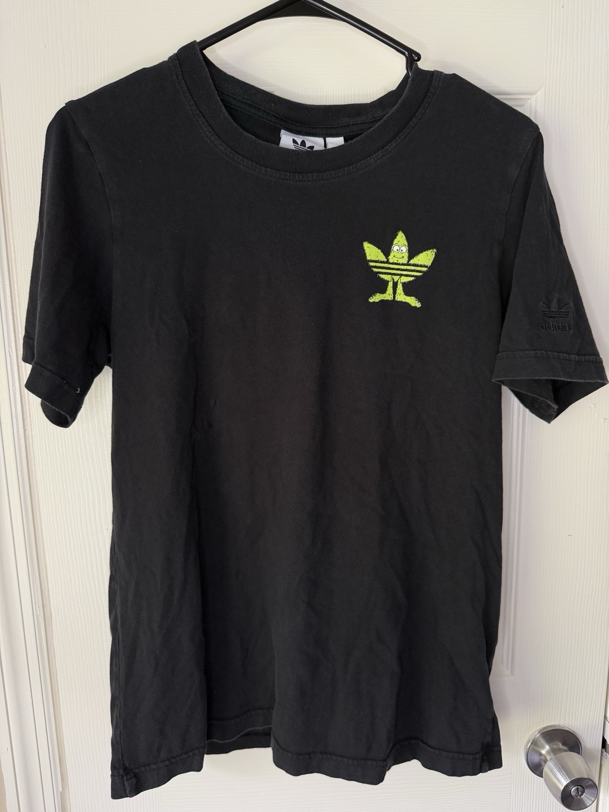 adidas Originals Men’s Black FUN Graphic Crew Neck T-Shirt Size S