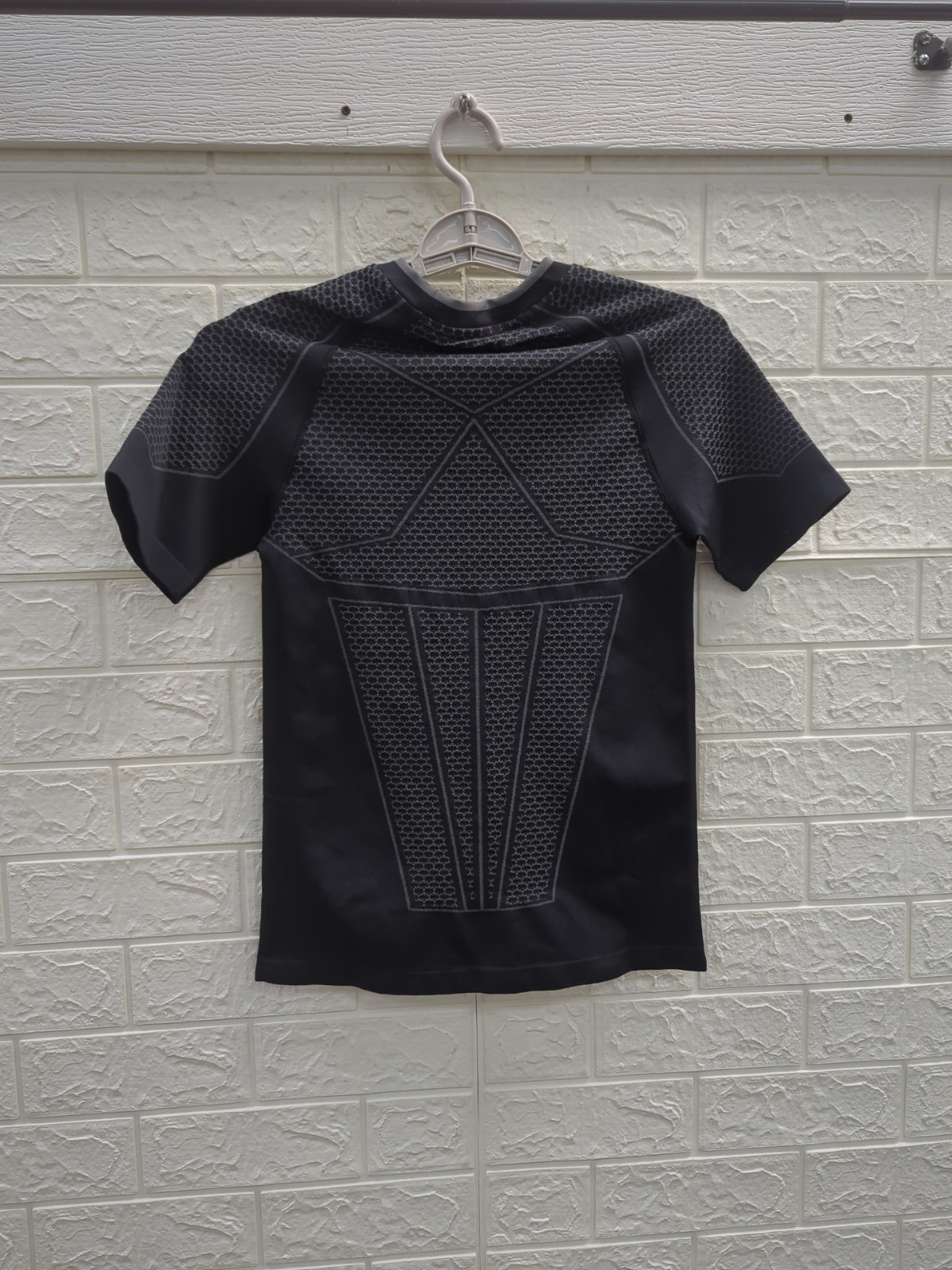 New Youngla Batman Compression Tee Men’s Size Medium