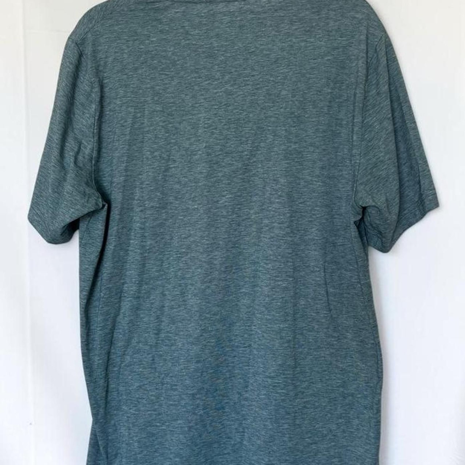Outdoor-voices Men’s Green and Blue T-shirt