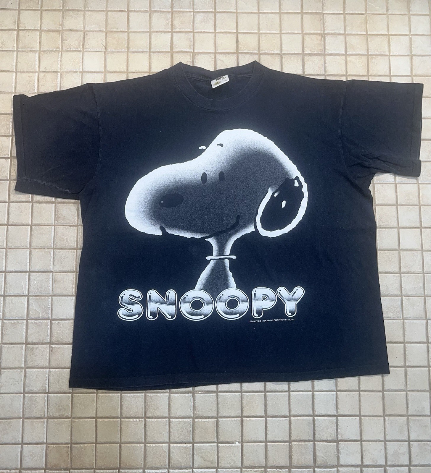 Vintage Peanuts Collection Snoopy AOP T-shirt Black Mens XL Deadstock