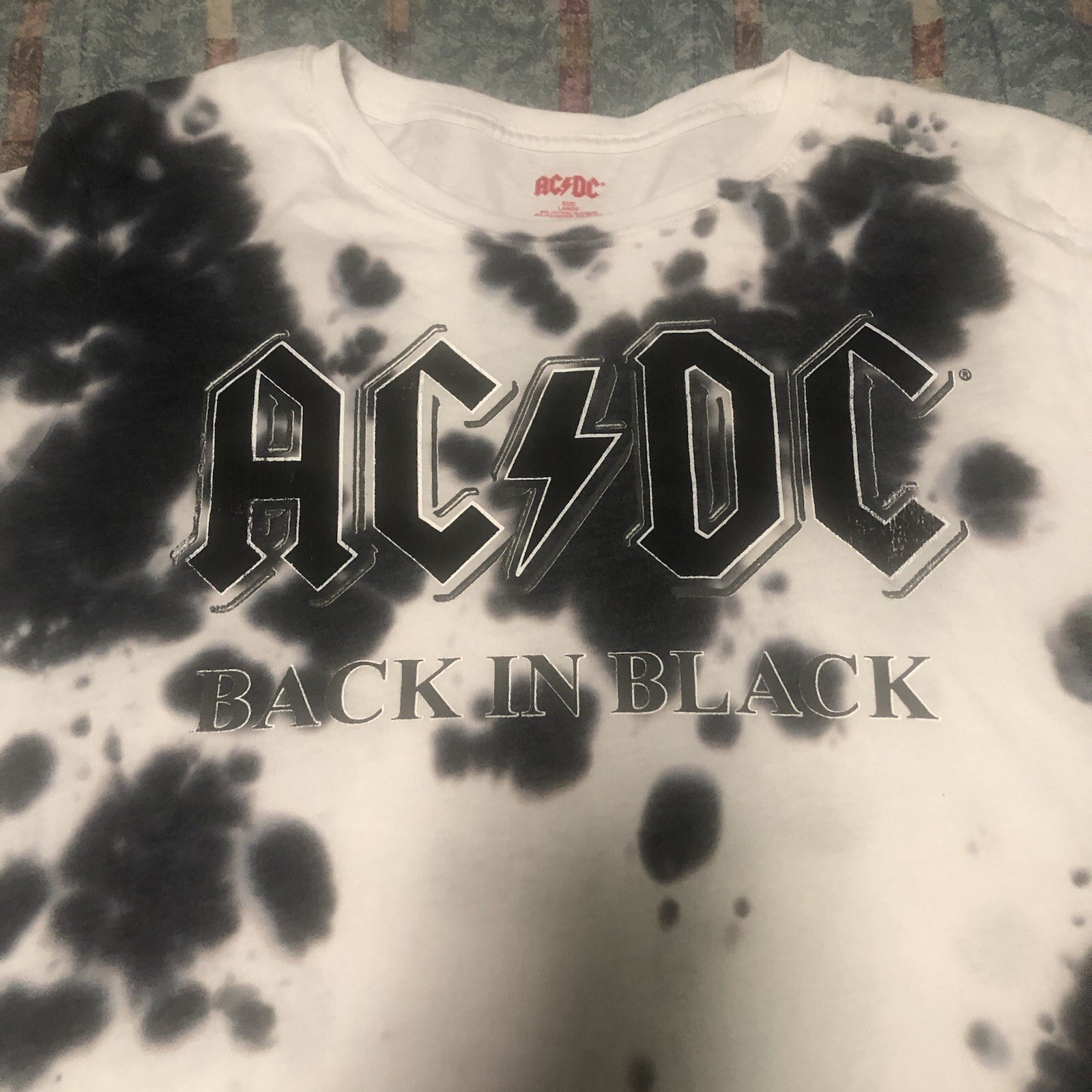 AC/DC Back In Black Tie Dye Vintage Men’s T-Shirt Size Large Cow Print