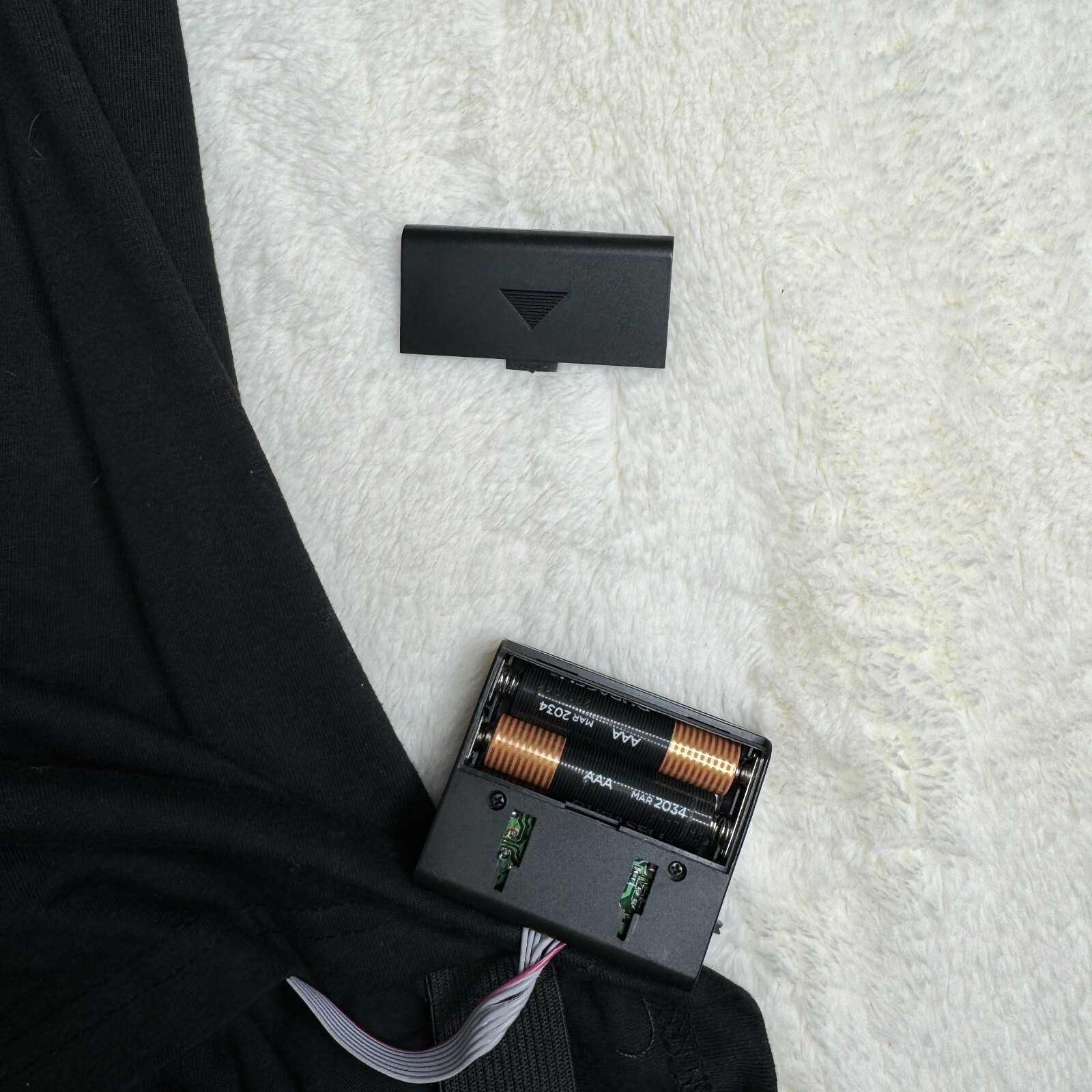 Battery Operated LED Shirt Black Size Small – Lights Up To Sounds. See Video