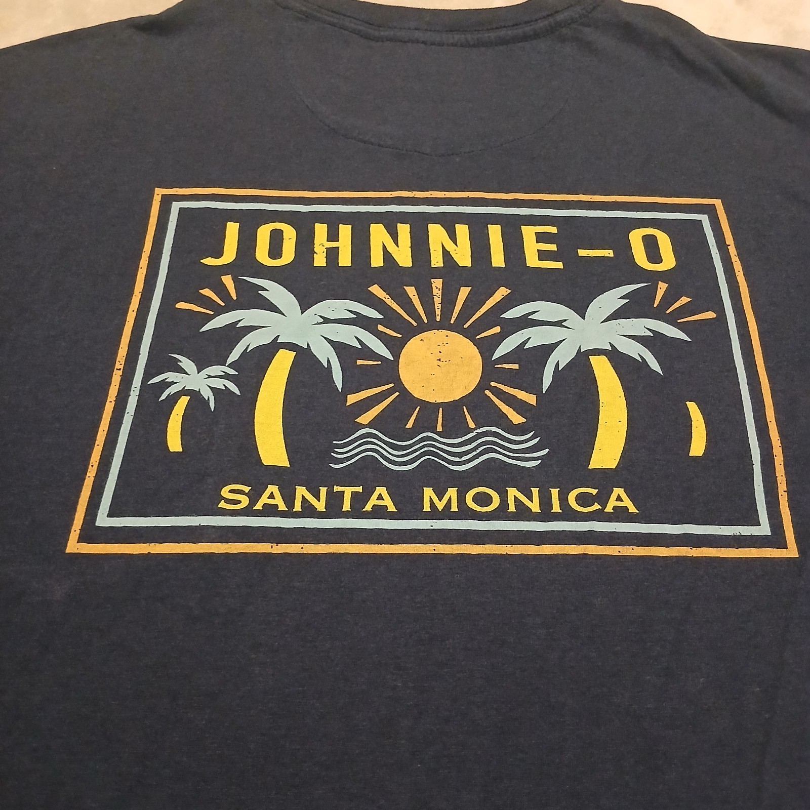 johnnie-O Dawn Patrol Graphic T-Shirt Mens Size M Navy Blue Pocket NWT