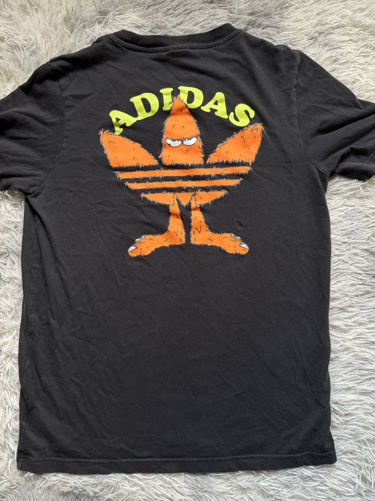 adidas Originals Men’s Black FUN Graphic Crew Neck T-Shirt Size S