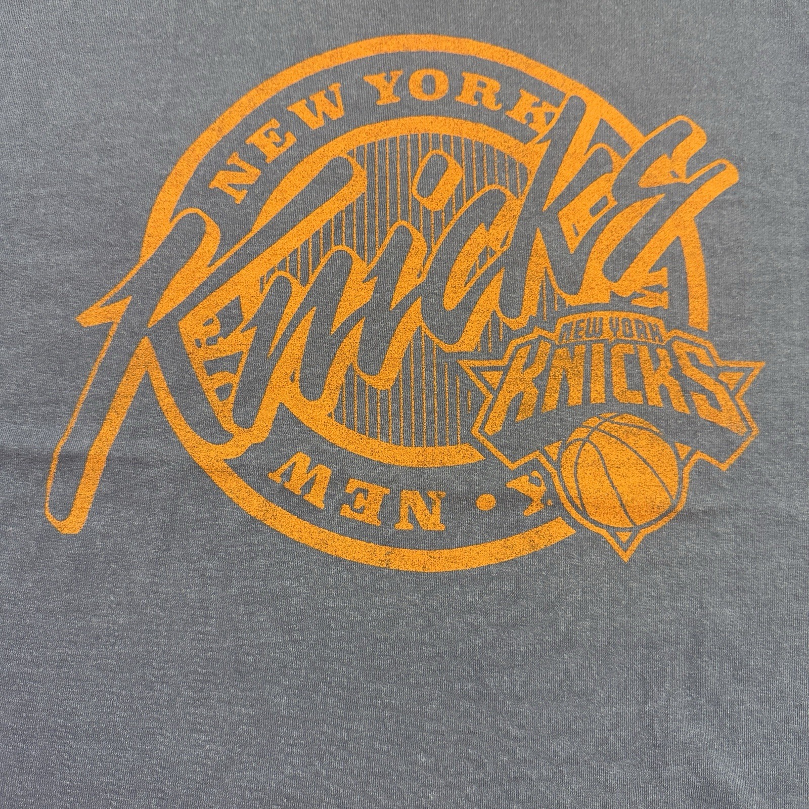 New York Knicks / Junk Food Clothing / Graphic T-Shirt Adult Size 2X-Large